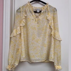 Butter Yellow Blouse sz S (Small) Long Sleeve